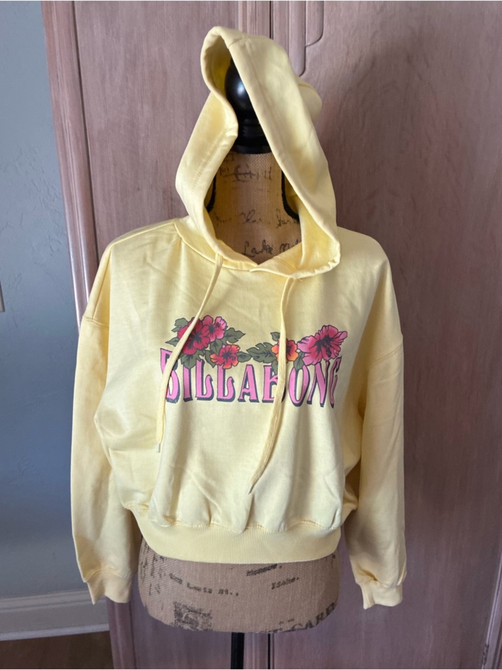 NWOT Billabong Yellow Graphic Oversized Hoodie Sweatshirt Tropical Feelings XS